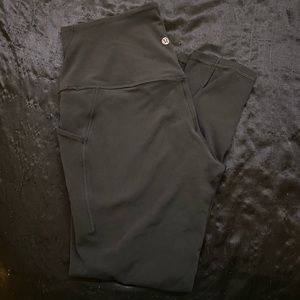 lululemon 23” align with pockets size 10 BLACK